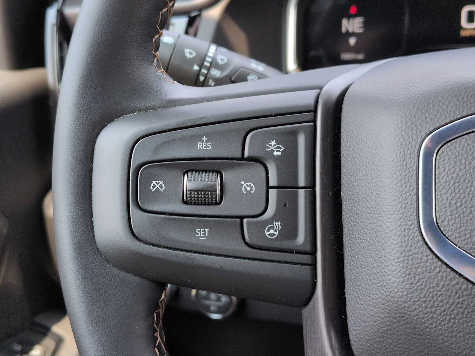Used 2026 GMC Sierra 2500 AT4 w/ AT4 Premium Plus Package AWD/4WD image 26