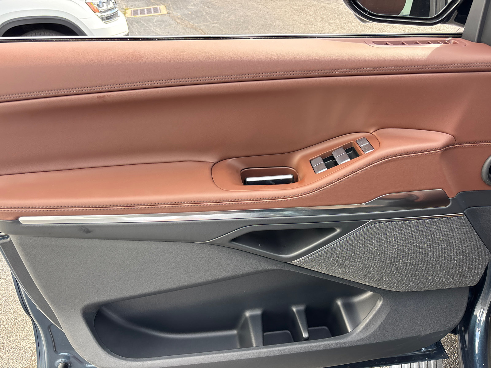 New 2027 Lincoln Navigator Reserve AWD/4WD image 11