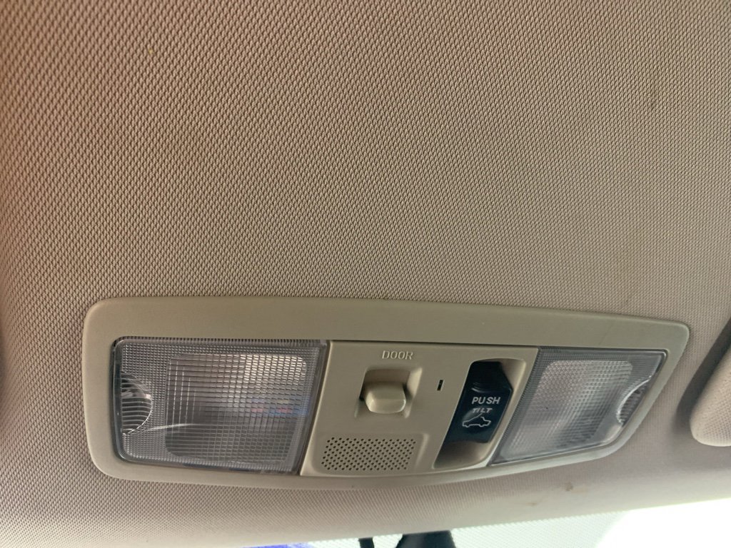 Used 2018 Mitsubishi Outlander SEL image 26