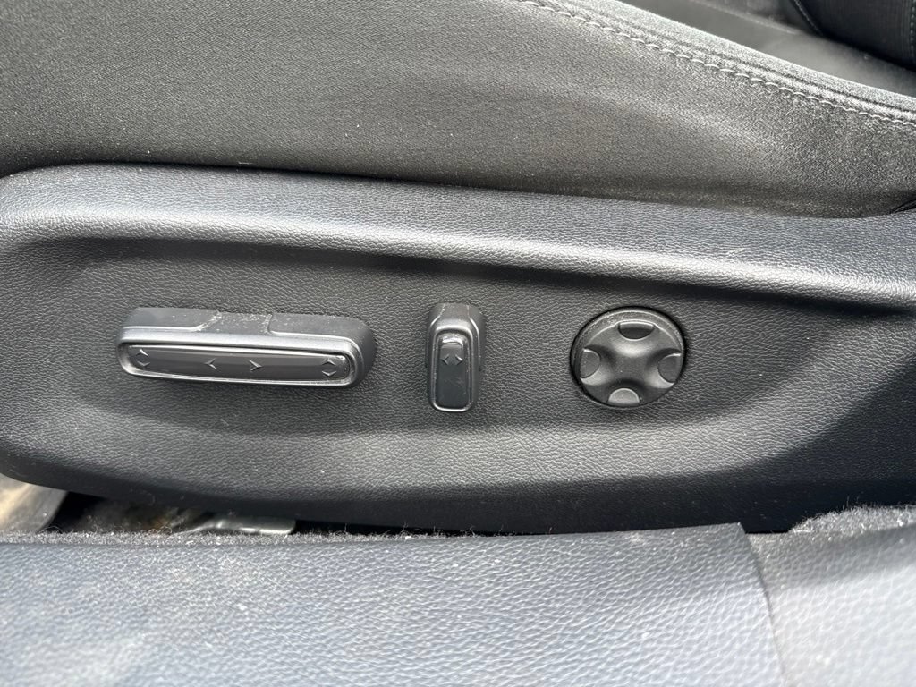 Used 2019 Honda Accord EX image 17