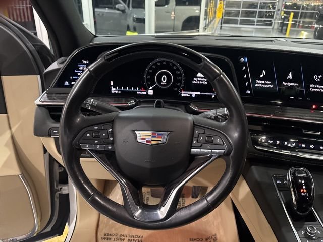 Certified 2023 Cadillac Escalade ESV Premium Luxury w/ Performance Package AWD/4WD image 19