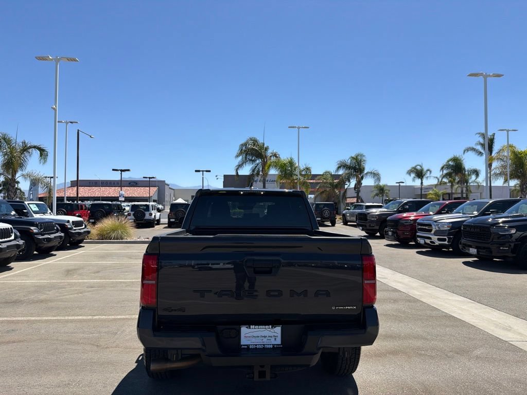 Used 2025 Toyota Tacoma TRD Off-Road AWD/4WD image 7