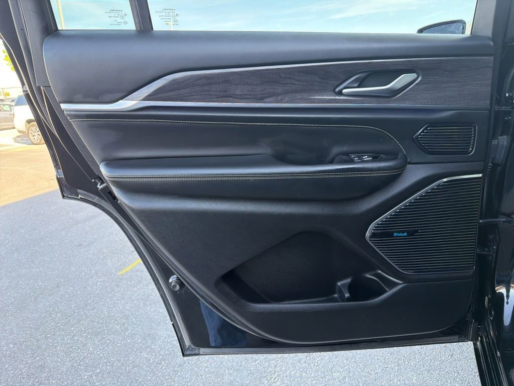 Used 2023 Jeep Grand Cherokee L Overland w/ Rear Seat Video Group I image 23