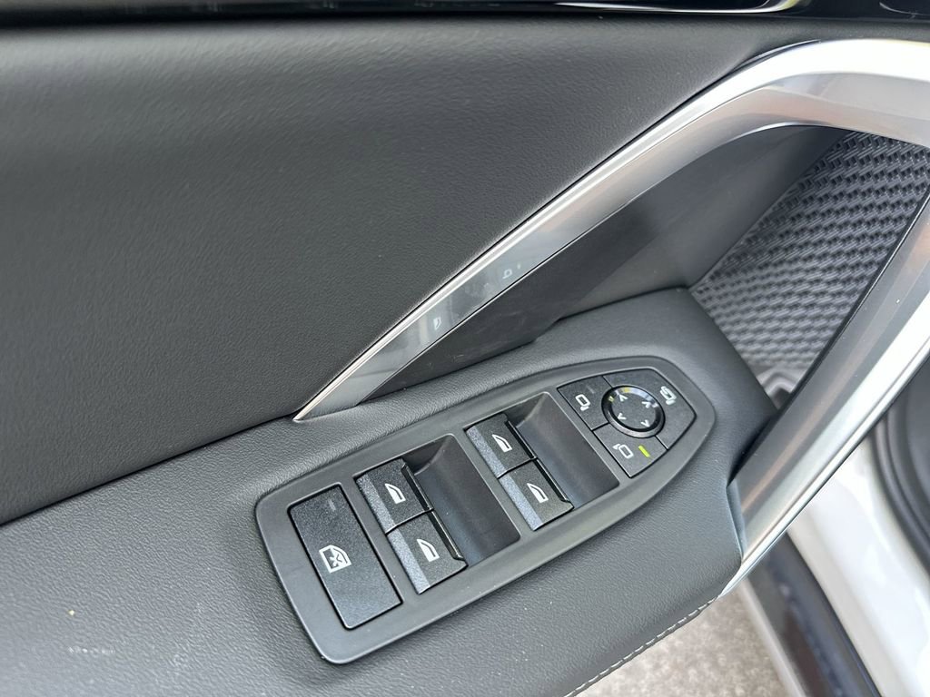 Used 2026 BMW X1 xDrive28i w/ Convenience Package AWD/4WD image 16