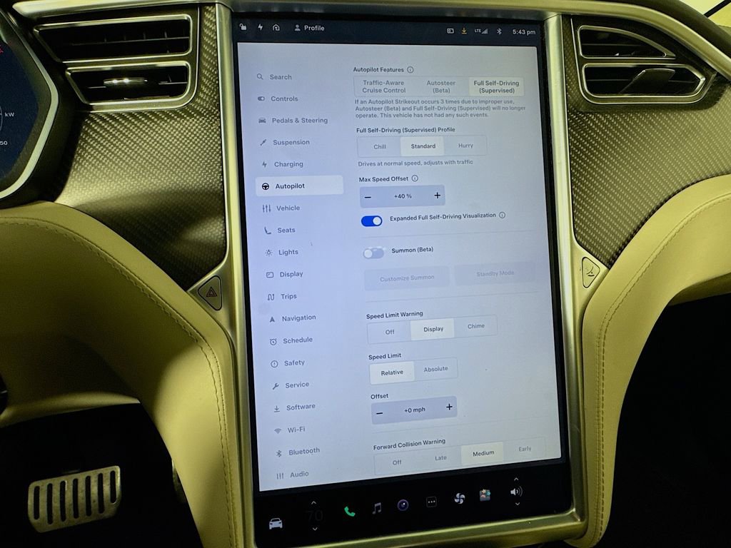 Used 2018 Tesla Model X P100D image 26