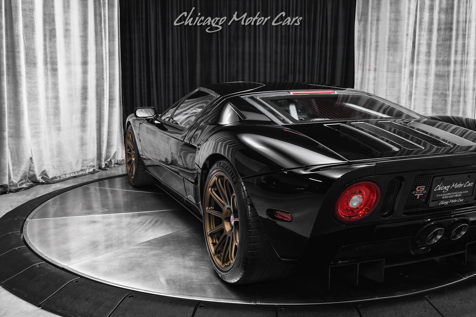 Used 2006 Ford GT RWD image 29