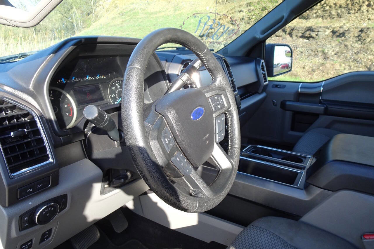 Used 2015 Ford F150 XLT w/ Equipment Group 302A Luxury AWD/4WD image 17