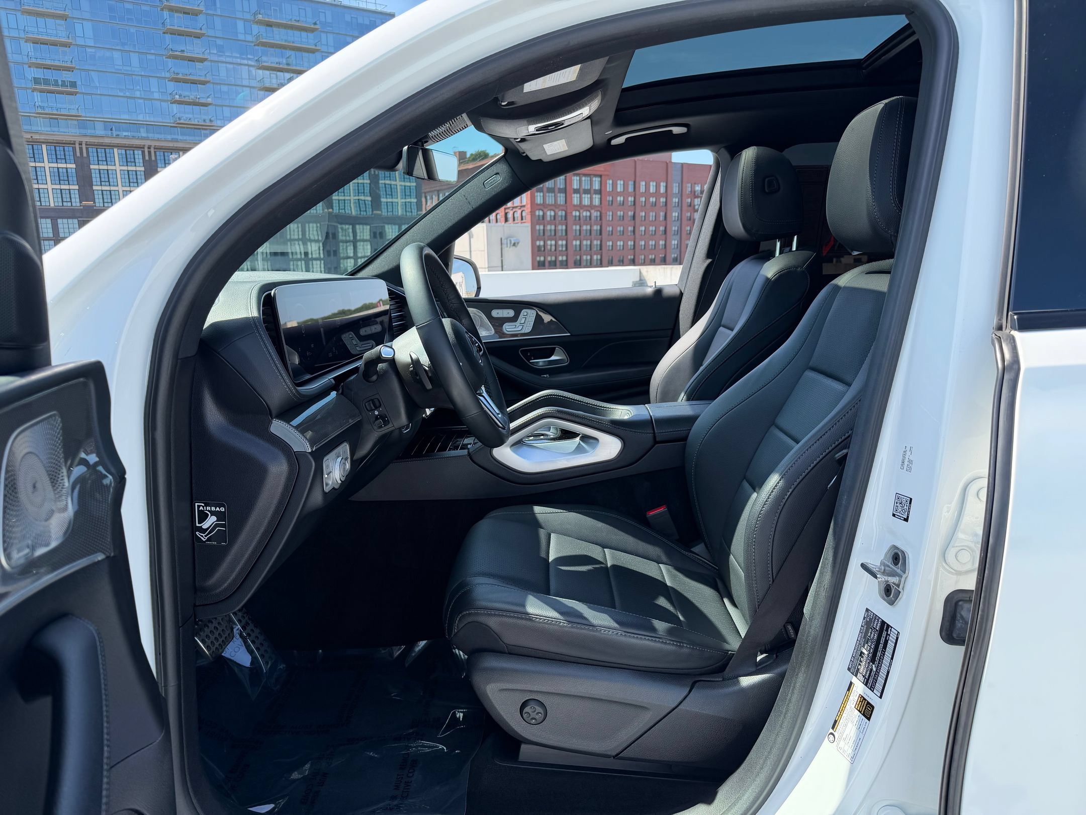 Used 2022 Mercedes-Benz GLS 450 4MATIC image 35