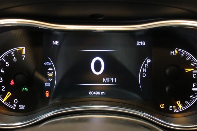 Used 2020 Jeep Grand Cherokee Limited w/ Luxury Group II RWD image 25