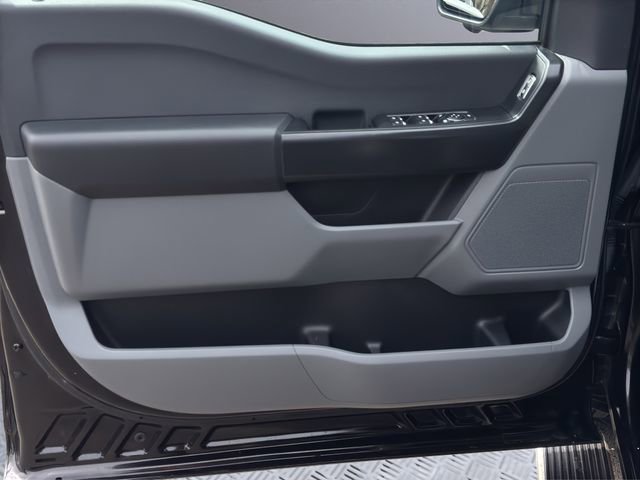 Used 2023 Ford F150 Lightning Pro w/ Tow Technology Package image 13