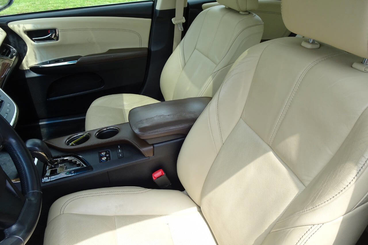 Used 2013 Toyota Avalon Limited FWD image 15