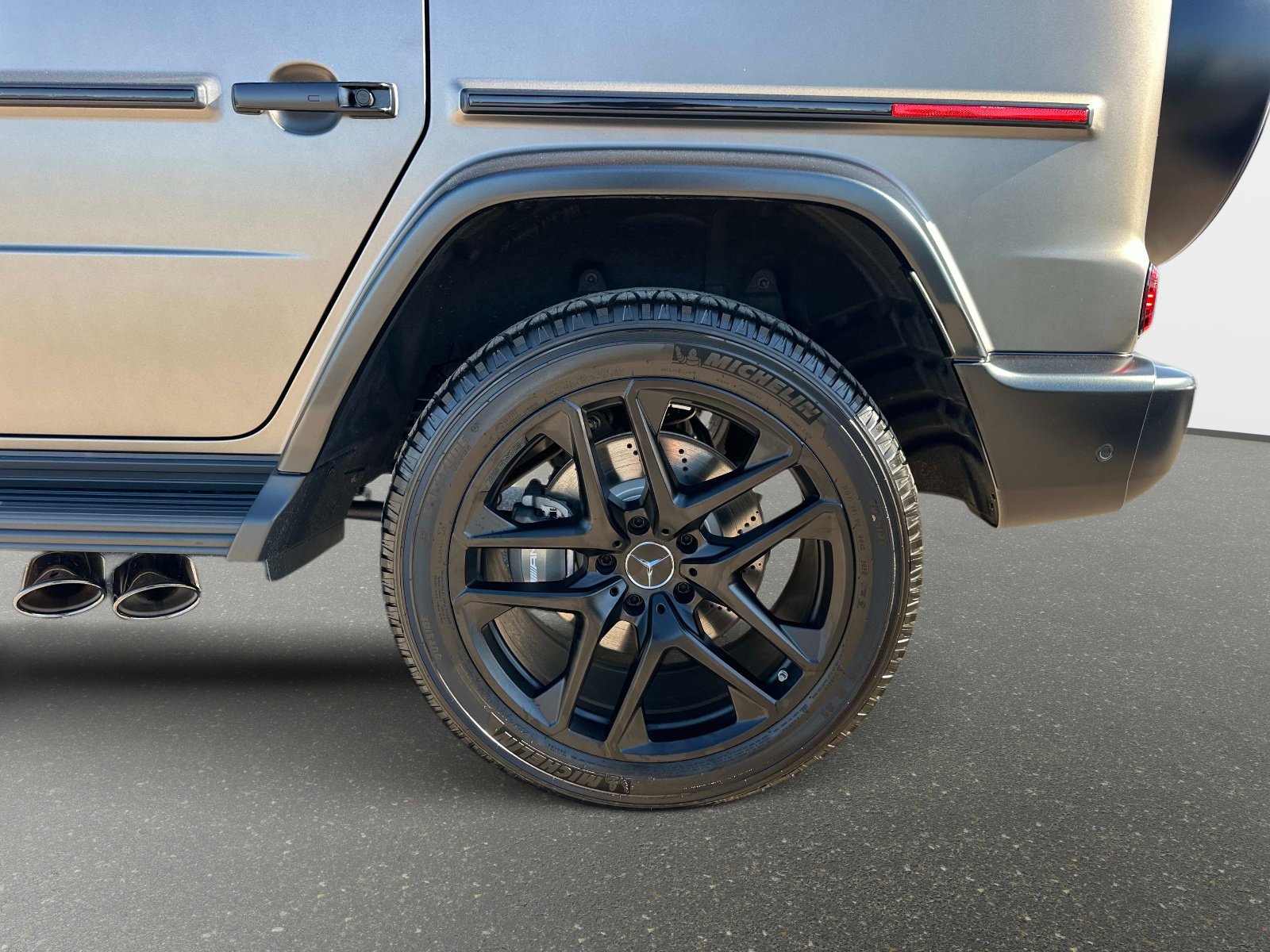 Used 2026 Mercedes-Benz G 63 AMG 4MATIC image 12