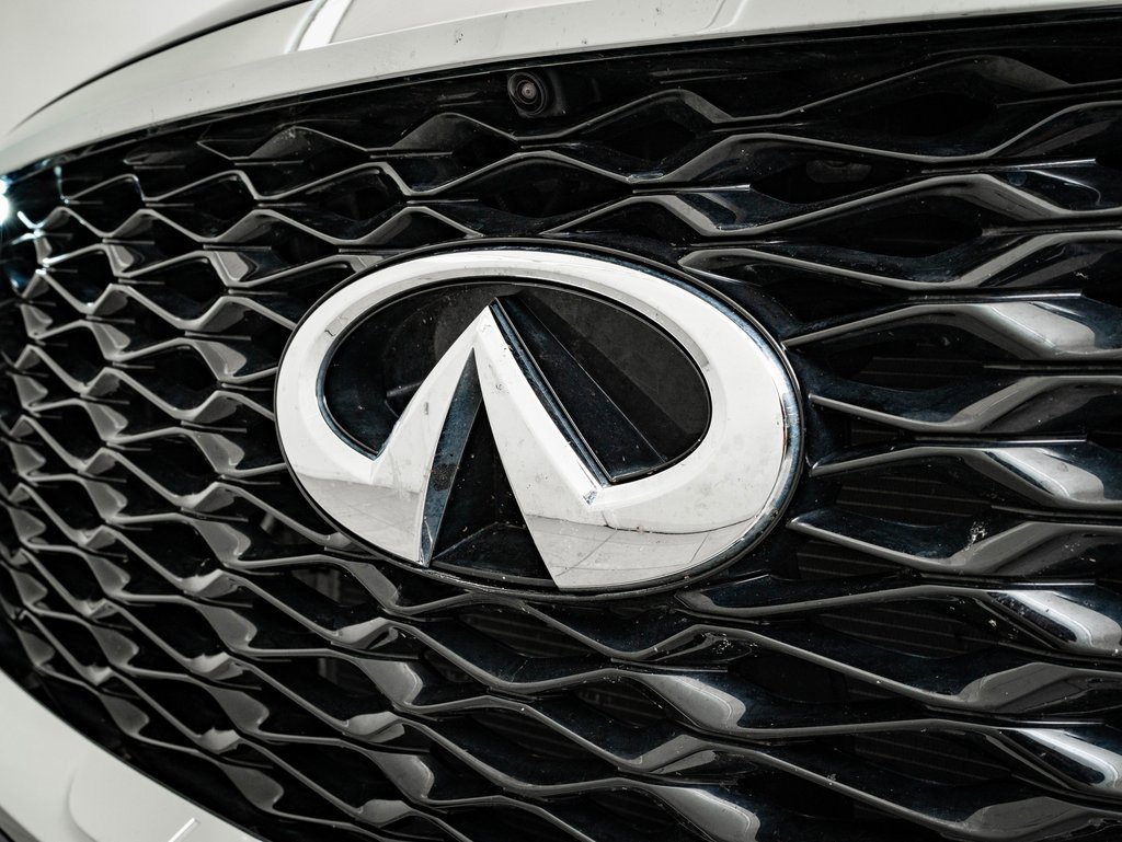 Used 2024 INFINITI QX60 Sensory w/ Vision Package image 3