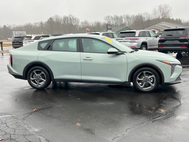 Used 2025 Kia K4 LXS image 37