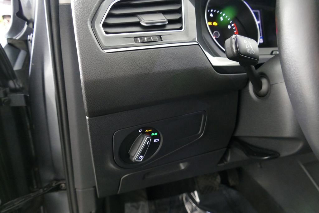 Used 2019 Volkswagen Tiguan S AWD/4WD image 18