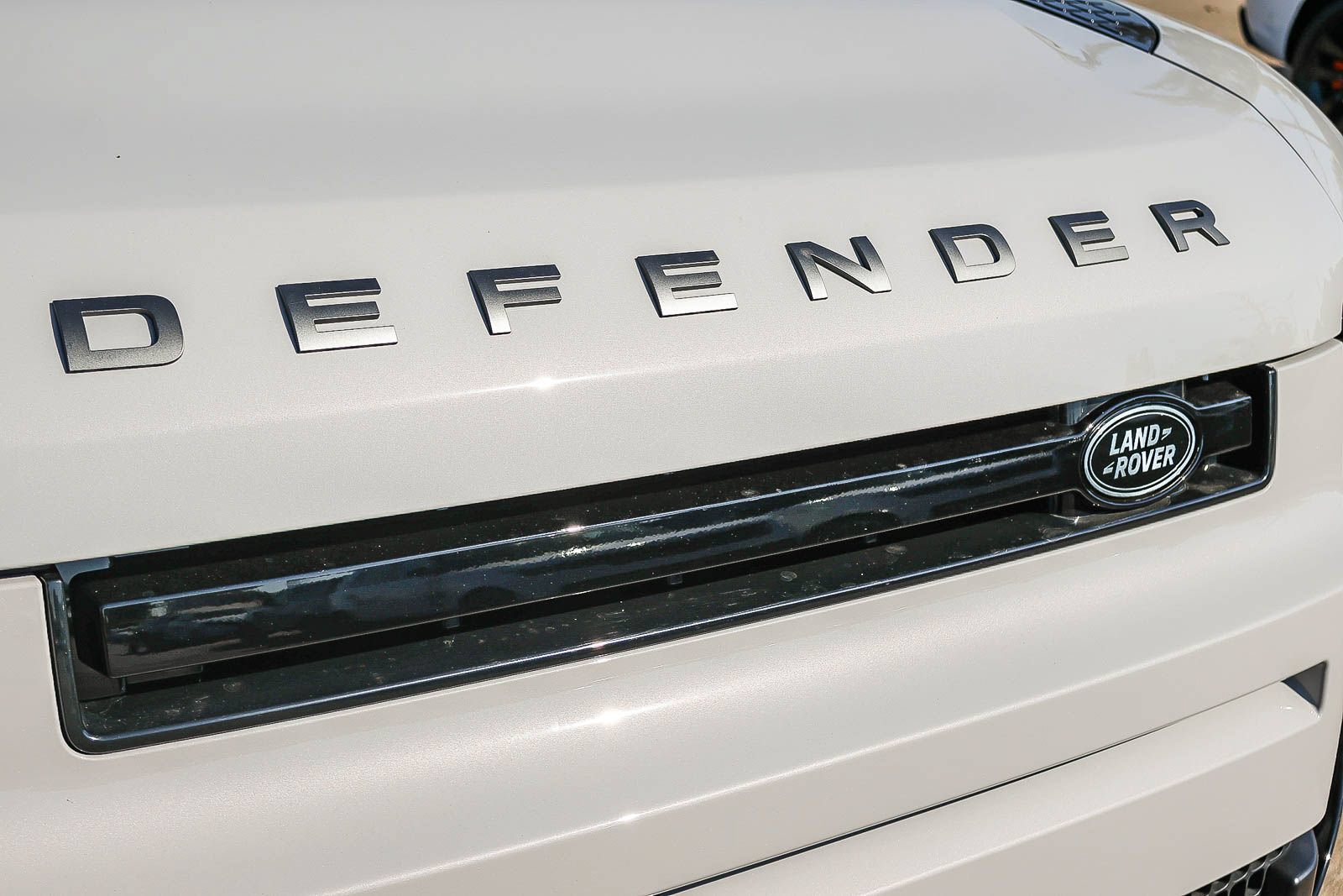 New 2026 Land Rover Defender 110 X-Dynamic SE AWD/4WD image 16