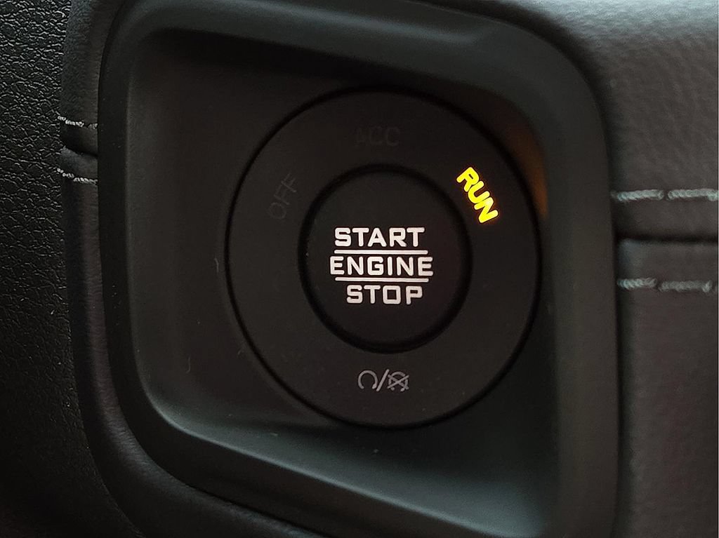 Used 2025 Jeep Wrangler Unlimited Rubicon 392 AWD/4WD image 34