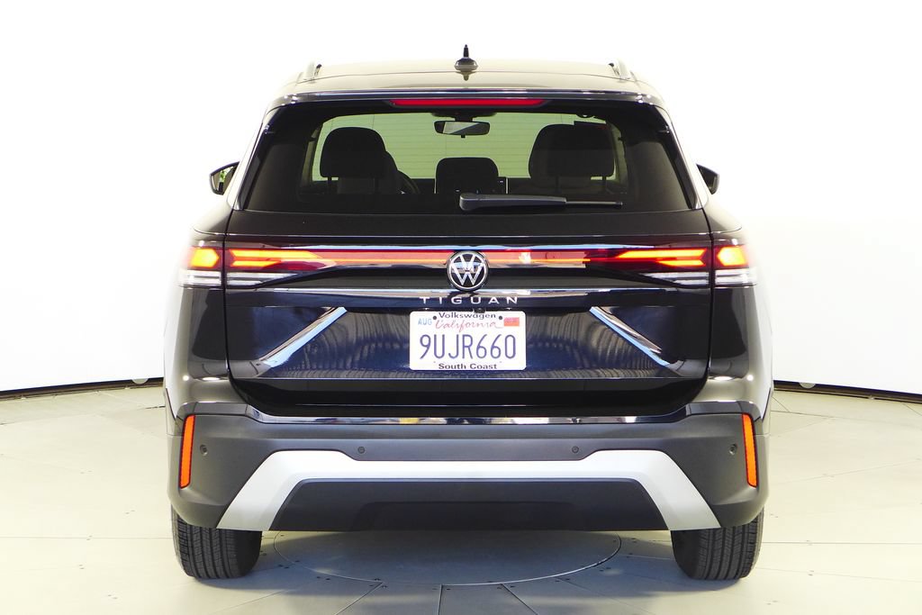 Used 2025 Volkswagen Tiguan S FWD image 8