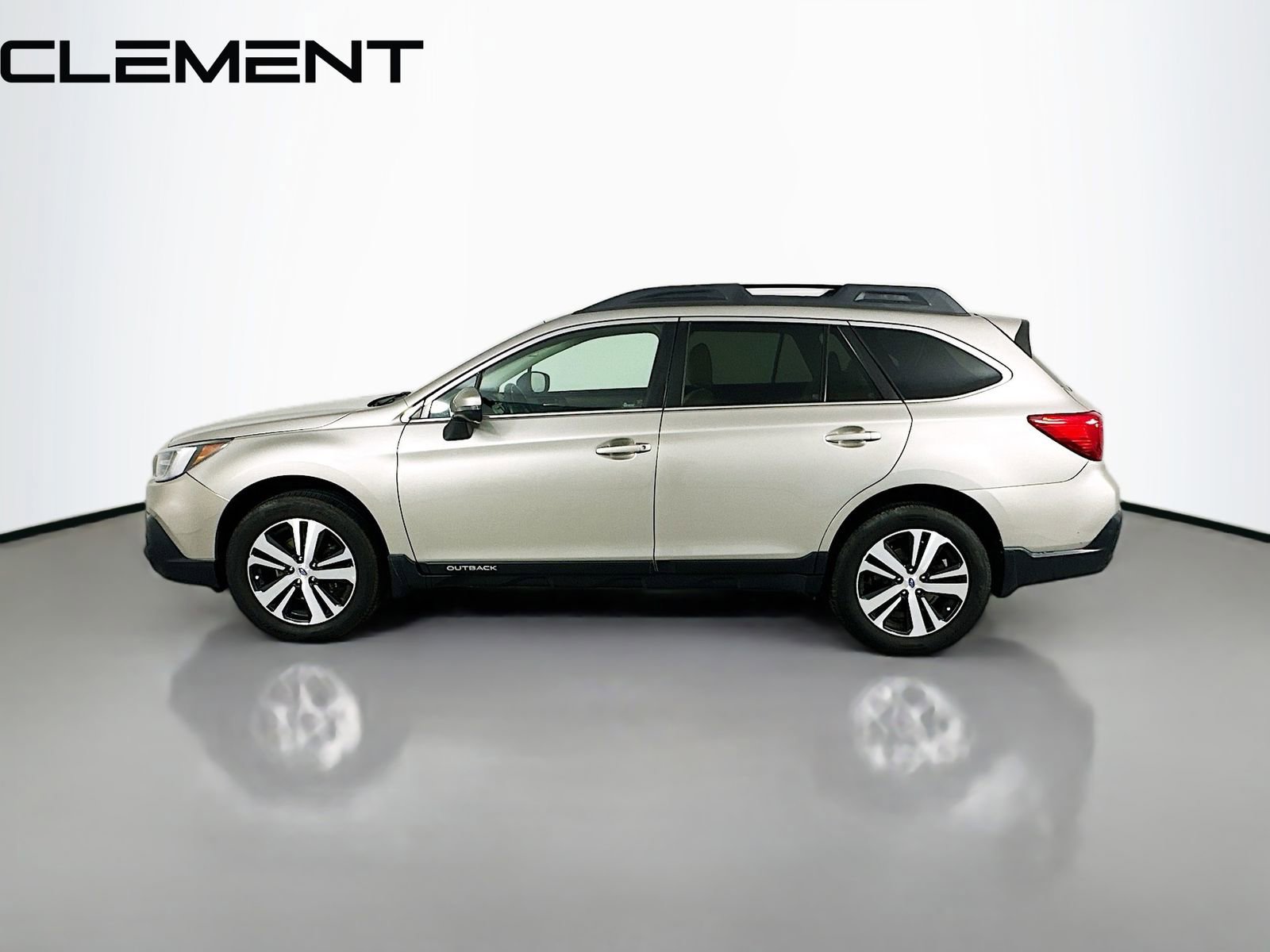 Used 2019 Subaru Outback 2.5i Limited AWD/4WD image 6