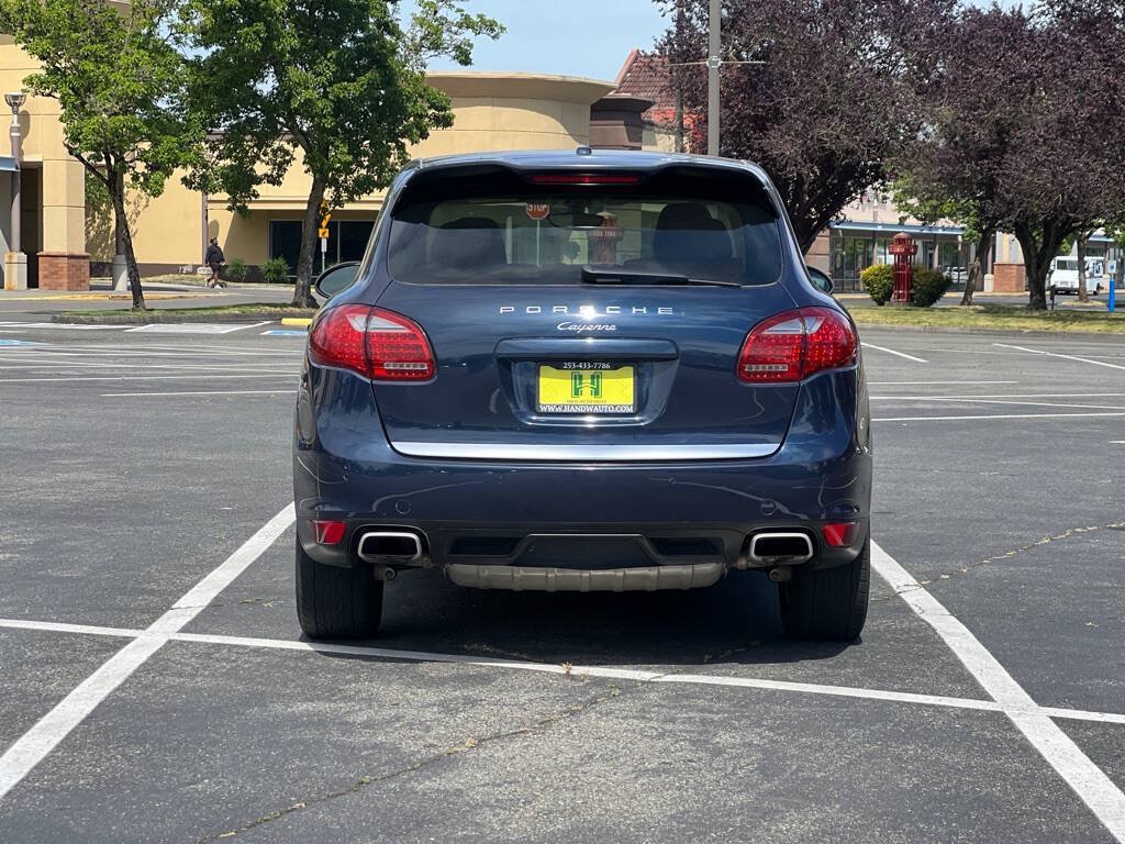 Used 2012 Porsche Cayenne AWD/4WD image 4
