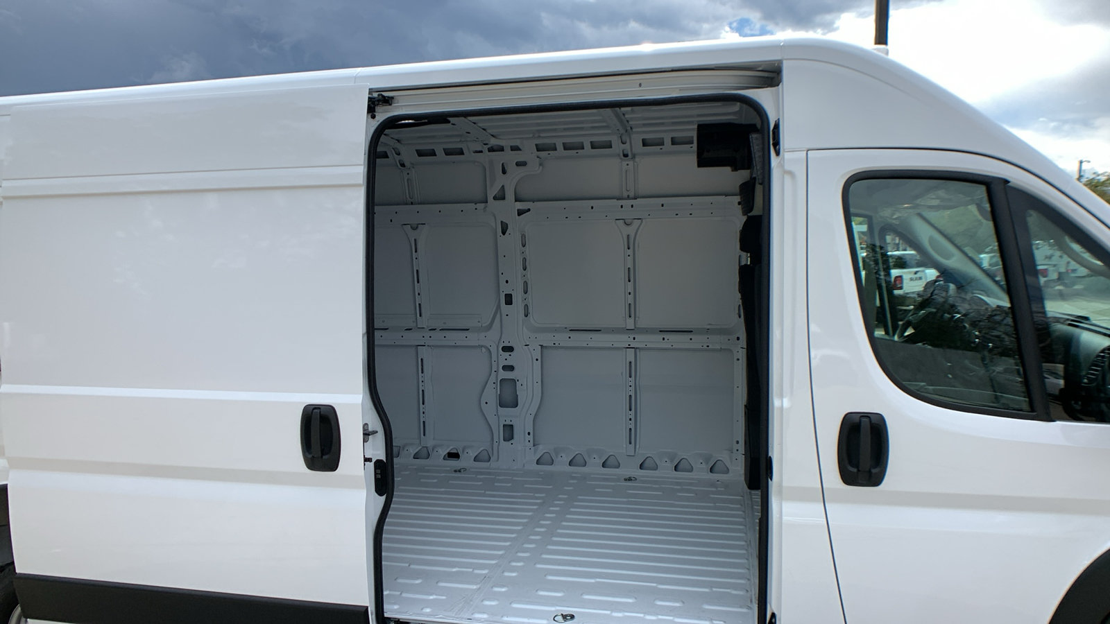 New 2026 RAM ProMaster 2500 w/ Convenience Group FWD image 20
