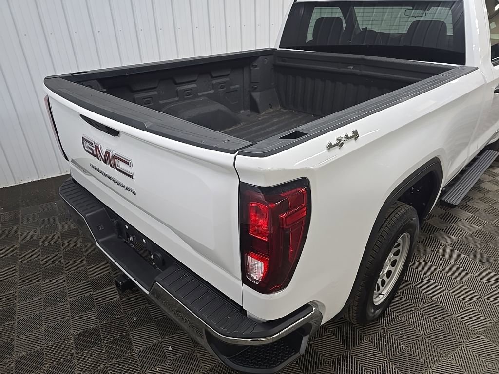 Used 2024 GMC Sierra 1500 Pro w/ Pro Value Package image 11