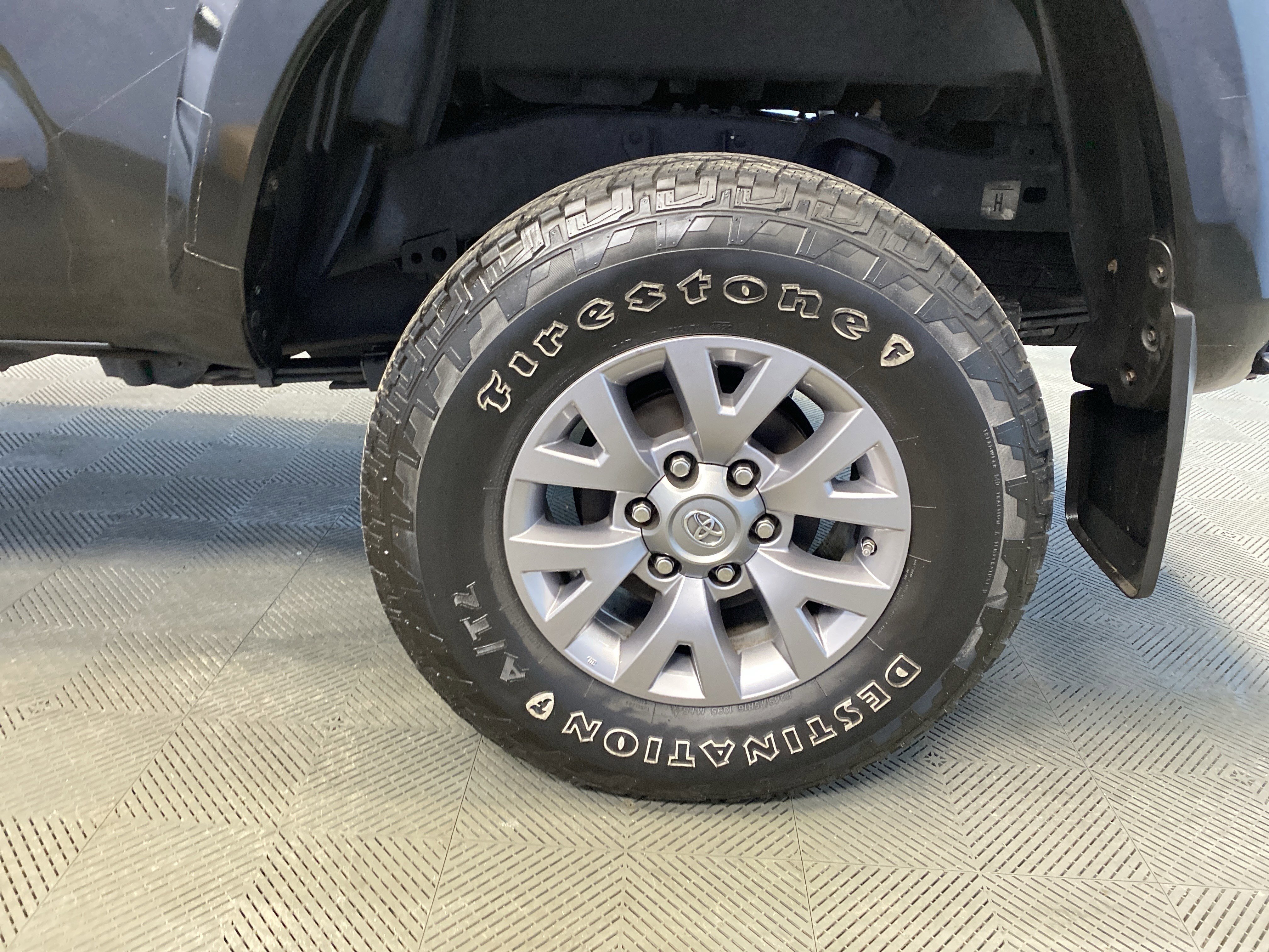 Used 2017 Toyota Tacoma 4x4 Access Cab image 27