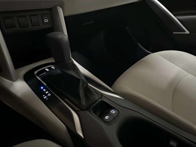 Used 2024 Toyota Corolla Cross L FWD image 42