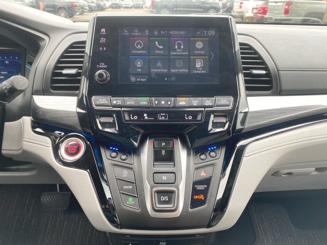Used 2024 Honda Odyssey Elite image 13