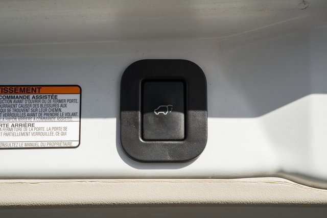 Used 2020 Toyota Sienna XLE image 10