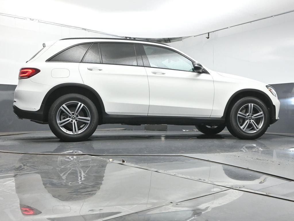 Used 2021 Mercedes-Benz GLC 300 w/ AMG Line image 37