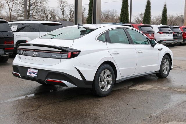 New 2026 Hyundai Sonata SE FWD image 3