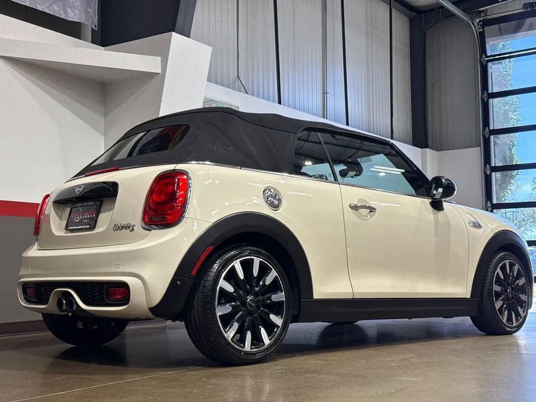 Used 2019 MINI Cooper S w/ Signature Upholstery Package FWD image 30