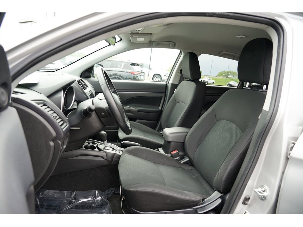 Used 2015 Mitsubishi Outlander Sport ES image 12