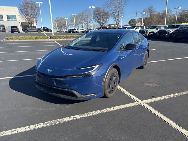 Used 2024 Toyota Prius LE image 4
