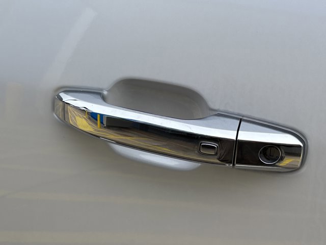 Used 2023 GMC Sierra 3500 Denali image 18