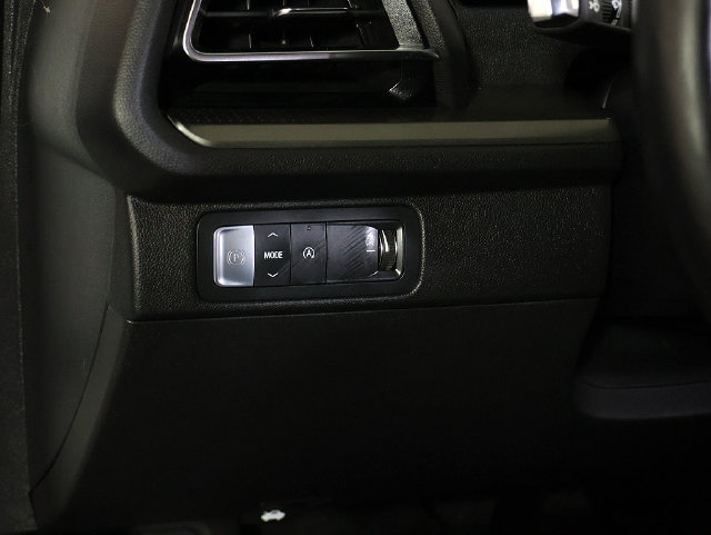 Used 2024 Chevrolet Traverse LT FWD image 28