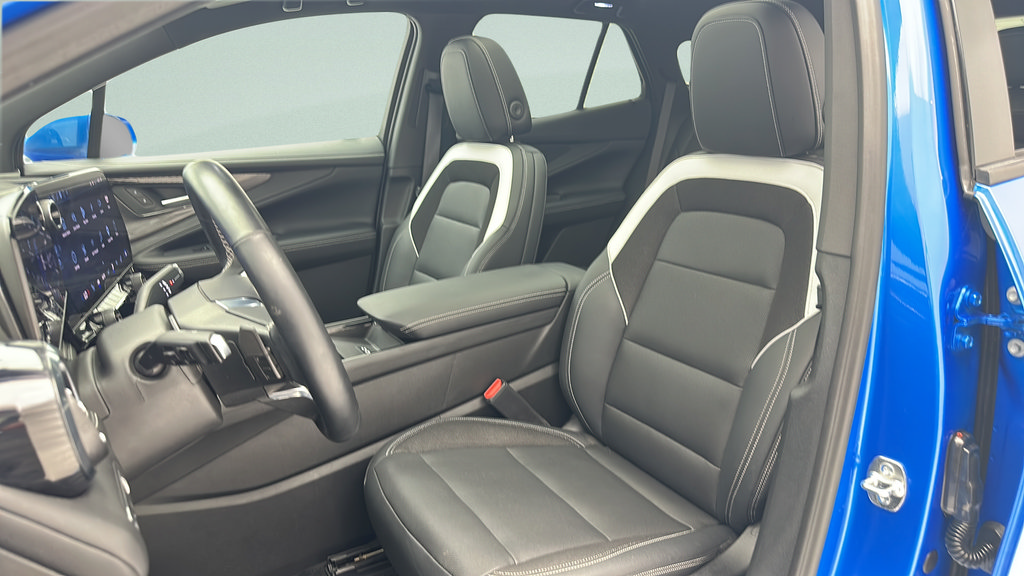 Used 2024 Chevrolet Blazer EV LT AWD/4WD image 14