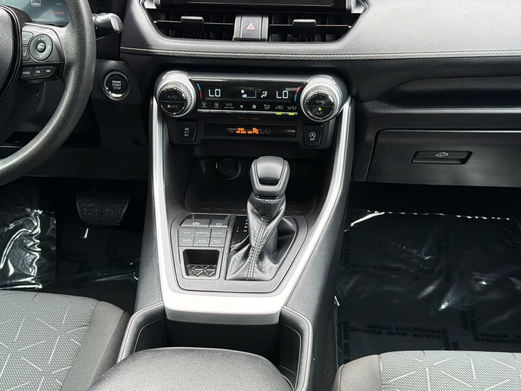 Used 2023 Toyota RAV4 XLE w/ Convenience Package AWD/4WD image 18