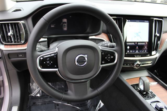 New 2026 Volvo V60 B5 Cross Country Plus w/ Climate Package AWD/4WD image 27