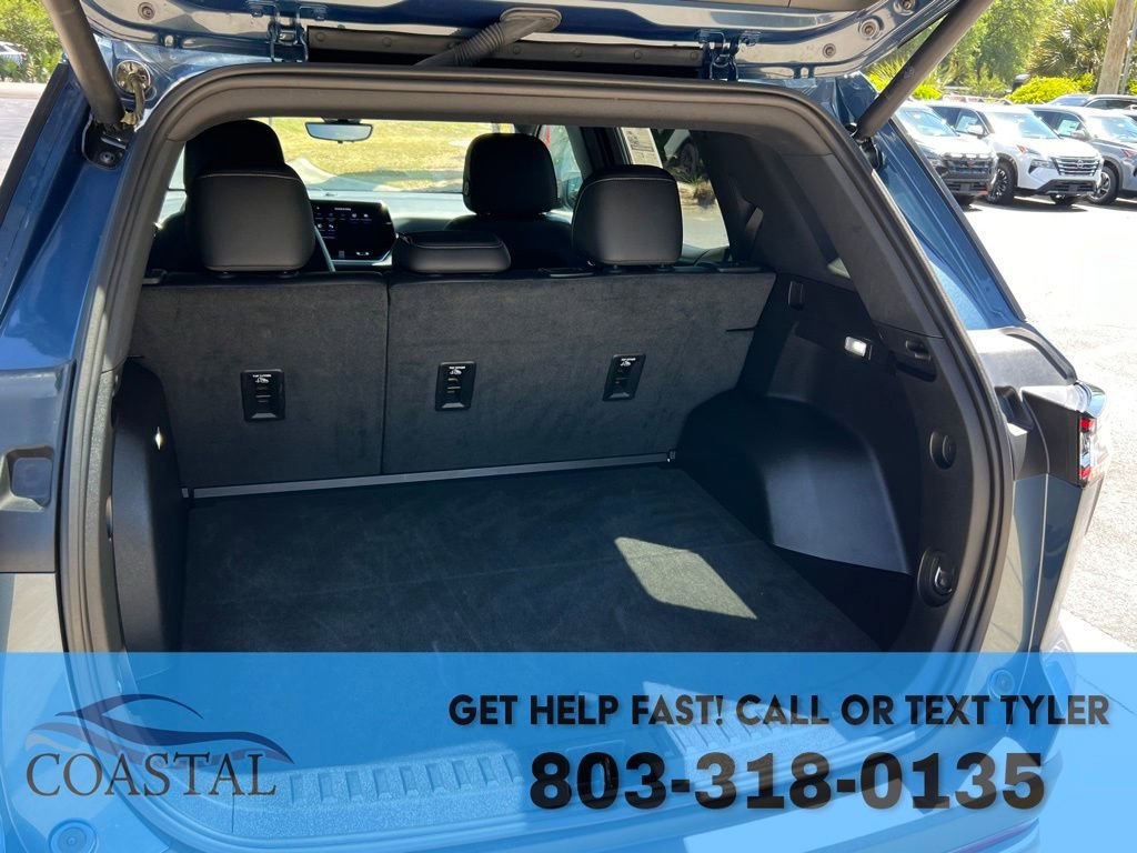 Used 2025 Chevrolet Equinox LT w/ Convenience Package II image 20