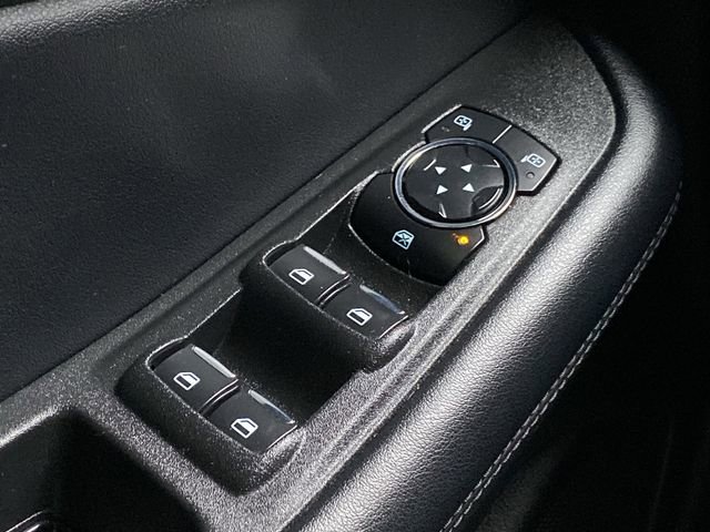 Used 2023 Ford Edge SEL image 25