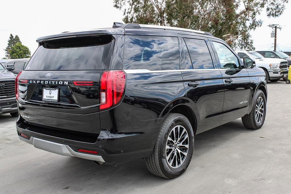 Used 2025 Ford Expedition Platinum AWD/4WD image 9