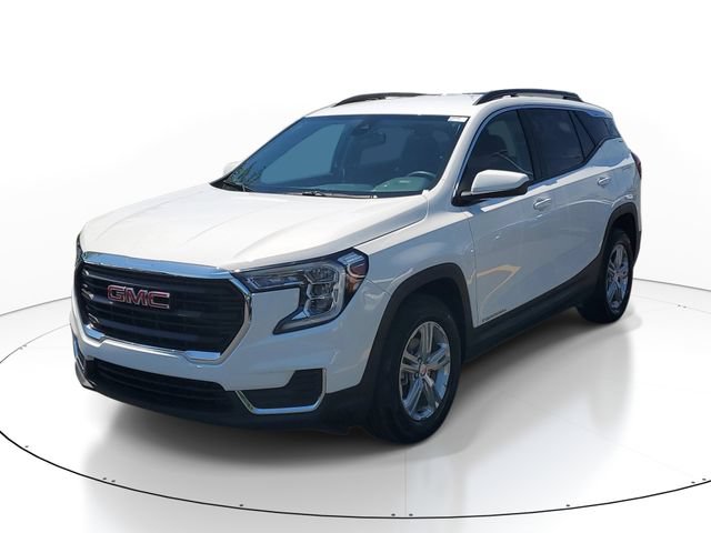Certified 2024 GMC Terrain SLE w/ Driver Convenience Package FWD image 2