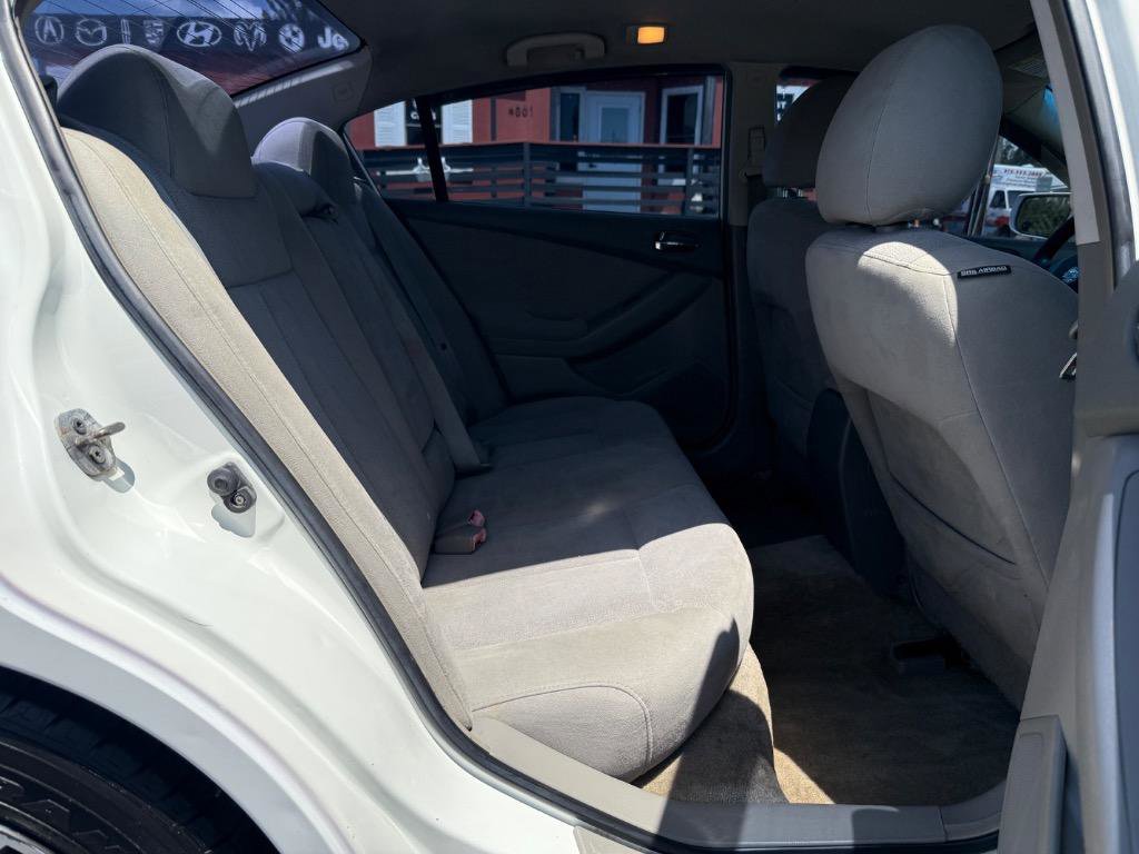 Used 2010 Nissan Altima 2.5 S image 19