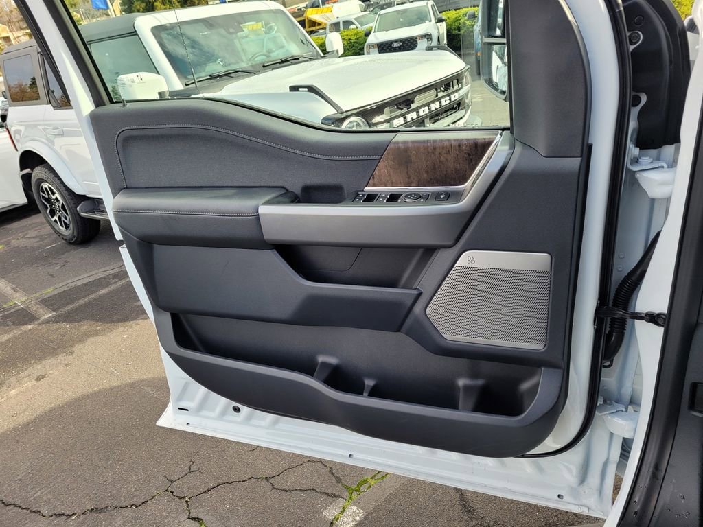 New 2026 Ford F350 Lariat w/ FX4 Off-Road Package image 43