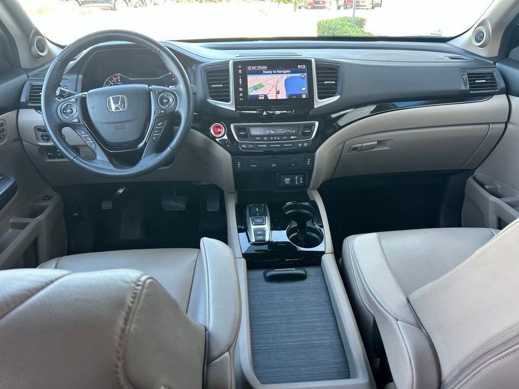 Used 2017 Honda Pilot Touring image 13