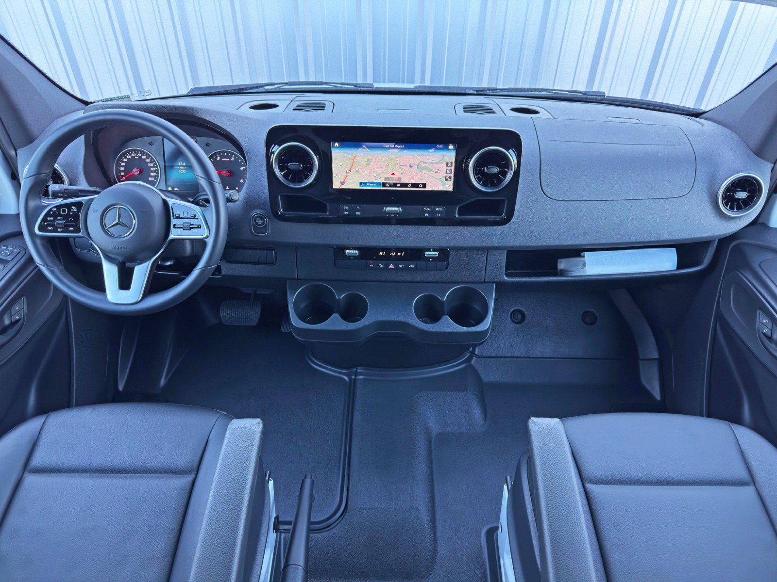 Used 2021 Mercedes-Benz Sprinter 2500 w/ Premium Plus Package image 12