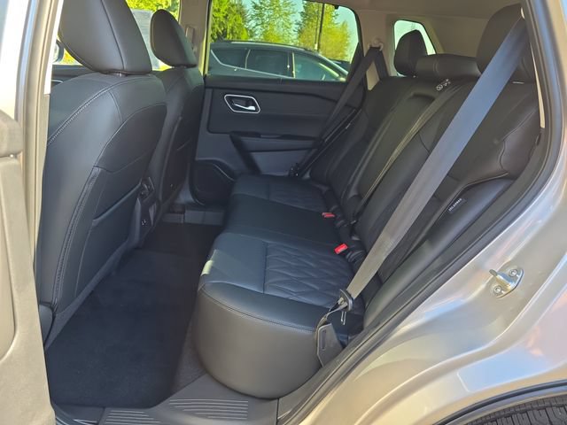New 2026 Nissan Rogue Platinum AWD/4WD image 13