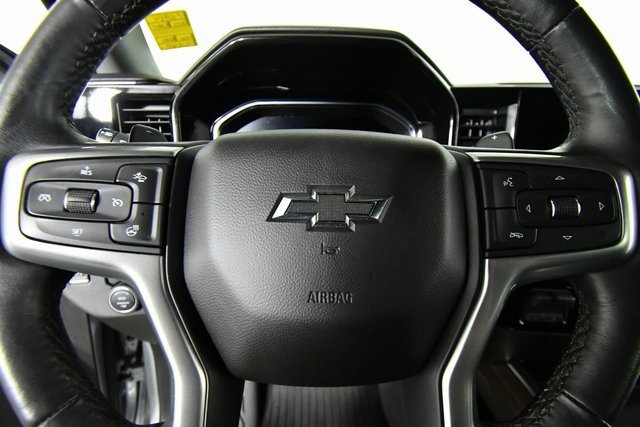 Used 2023 Chevrolet Silverado 1500 RST image 2